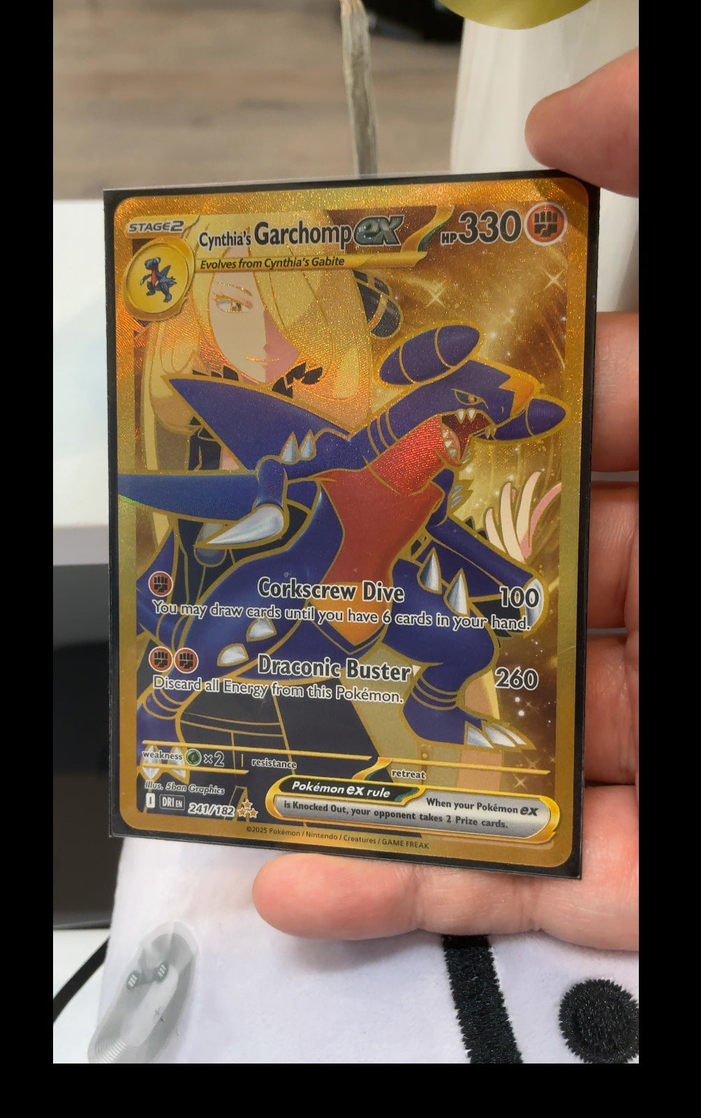 Cynthia's Garchomp ex - 241/182